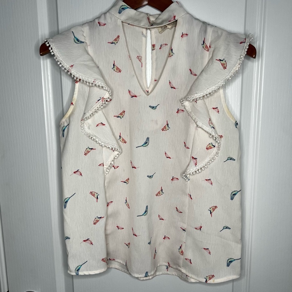Sweet Wanderer flutter cap sleeve key hole blouse top birds ivory white small